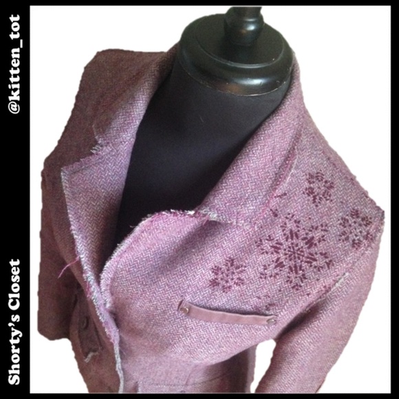 EUC remarkable wool blazer - Picture 3 of 4